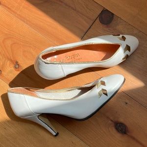 White and gold weave wedding shoes or just pretty party shoes 👠! Worn once. 35